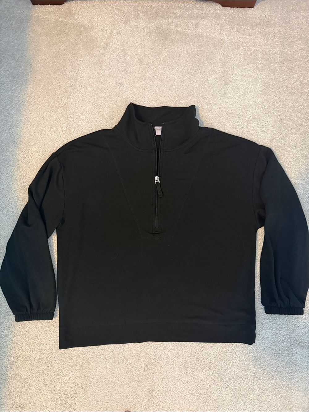 Black 3/4 sleeve light weight 1/4 zip